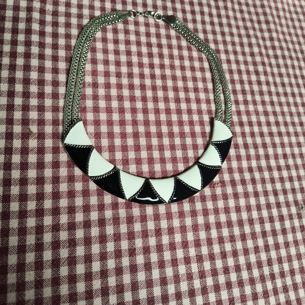 MICHE: Black And White Collar Necklace With Antique Silver Accent